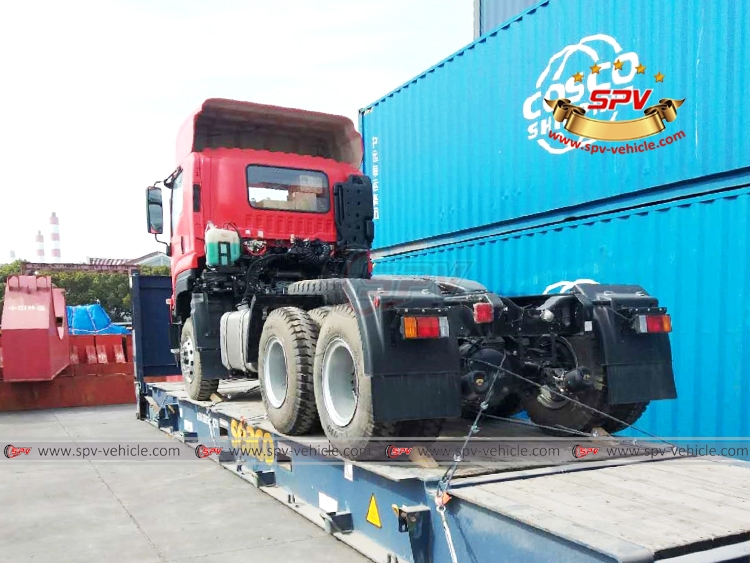 Tractor Head ISUZU - Loading 3